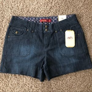 NWT Denim Shorts Size 14